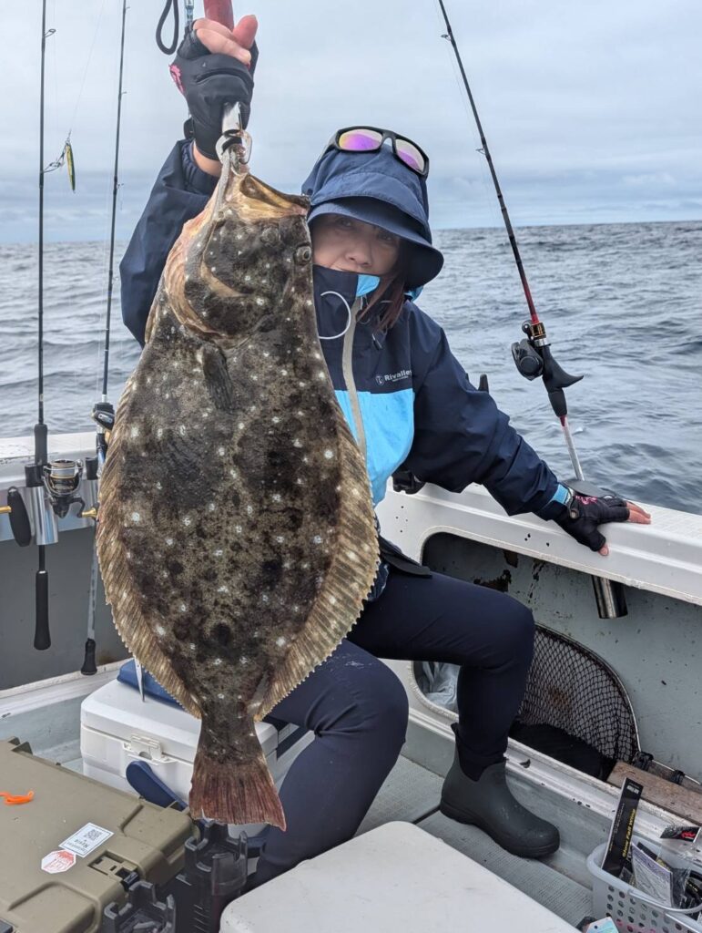 2026年8月31日 鹿島港 横ちゃん丸 ヒラメ・アジ船 釣果|ヒラメよしこちゃん:1 写真3